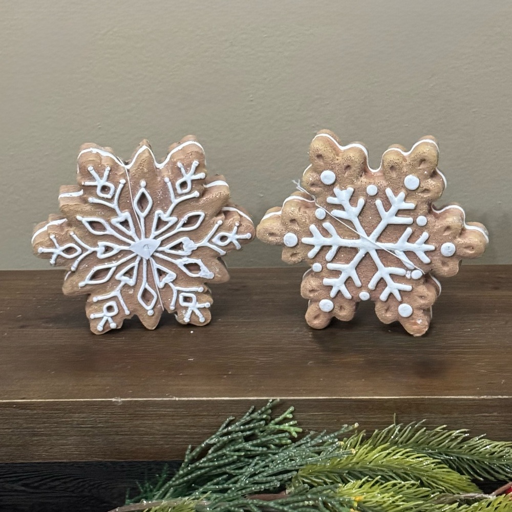 Snowflake Holiday gingerbread cookie Decor Set